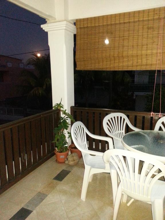 Krishangel Beach Apartment Flic-en-Flacq Εξωτερικό φωτογραφία