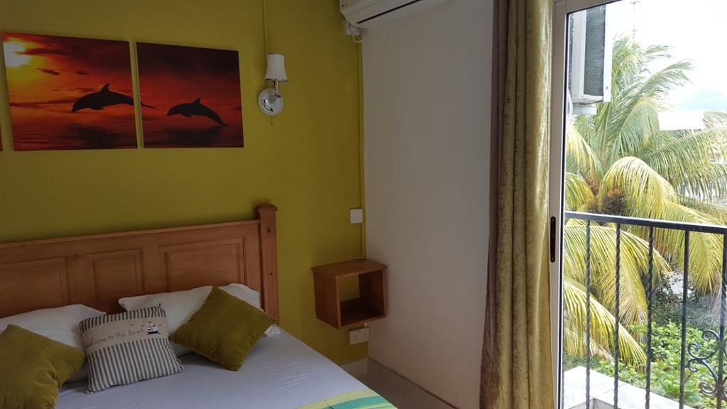 Krishangel Beach Apartment Flic-en-Flacq Εξωτερικό φωτογραφία