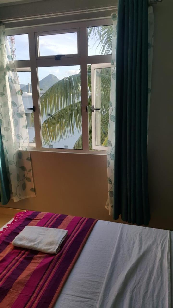 Krishangel Beach Apartment Flic-en-Flacq Εξωτερικό φωτογραφία