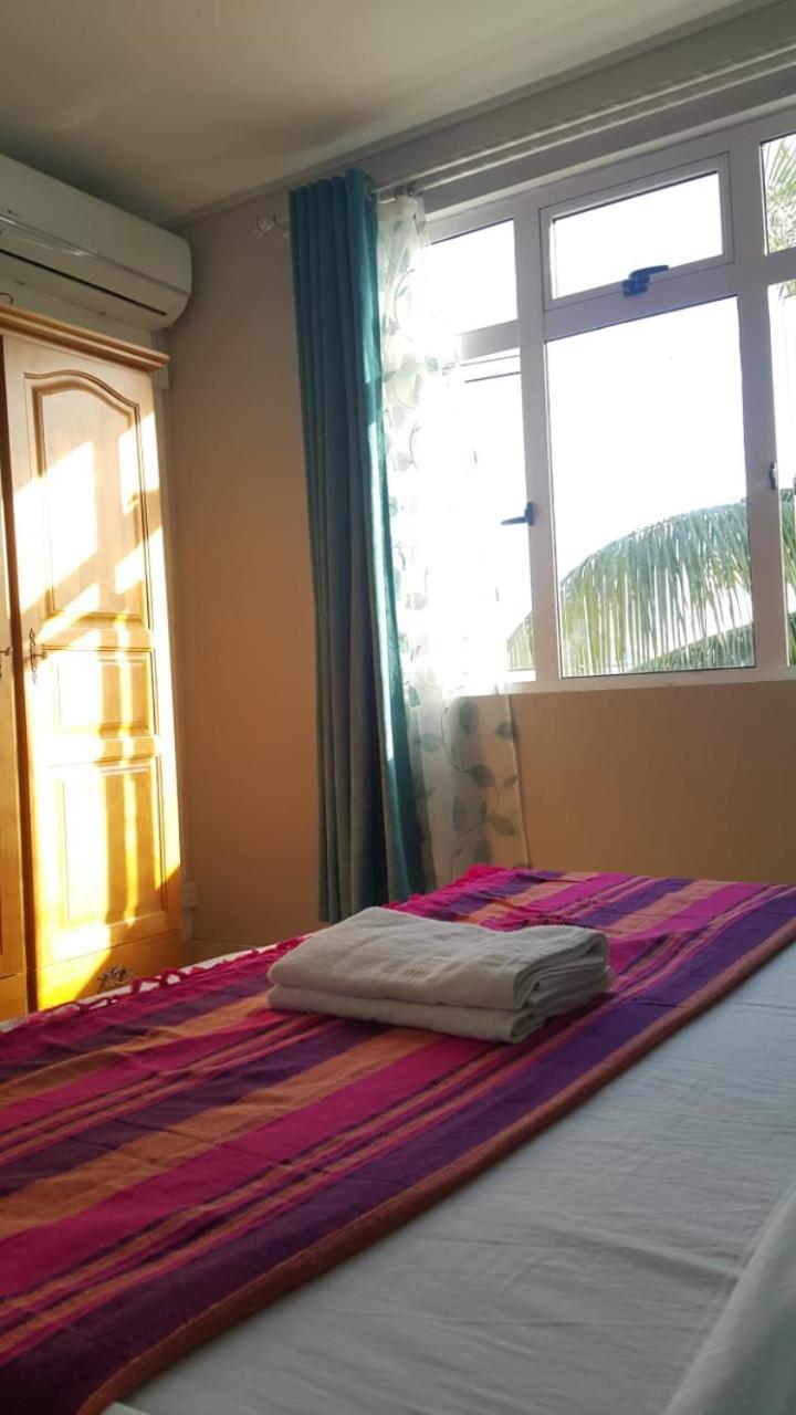 Krishangel Beach Apartment Flic-en-Flacq Εξωτερικό φωτογραφία